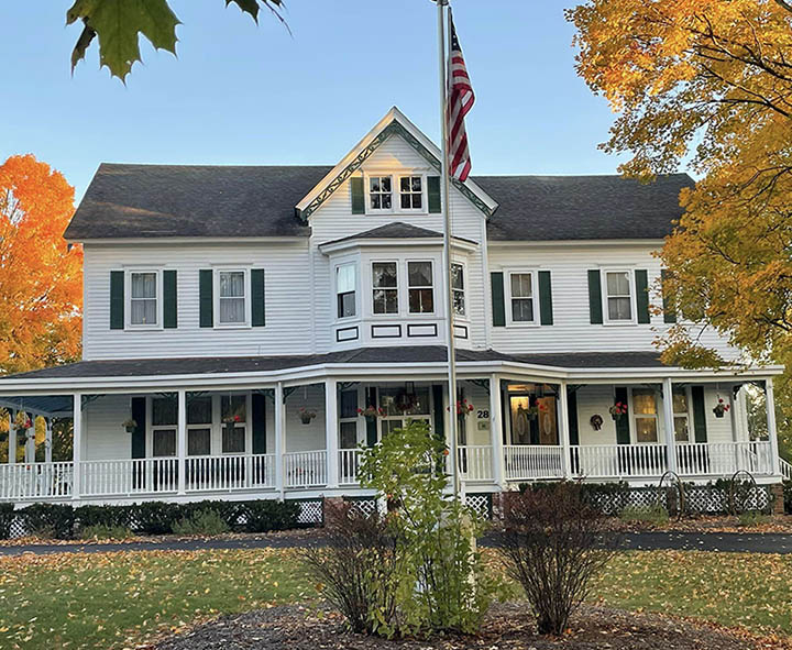 The Dominion House Bed & Breakfast Blooming Grove, New York