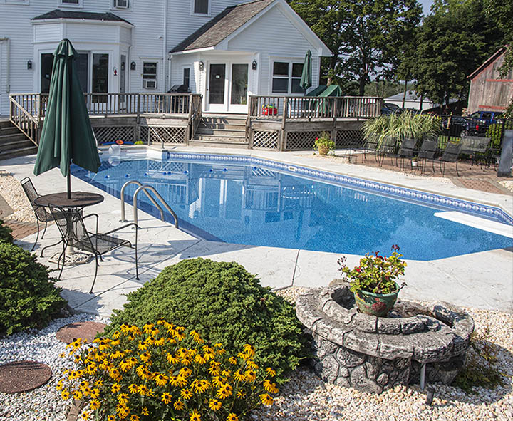 The Dominion House Bed & Breakfast Blooming Grove, New York